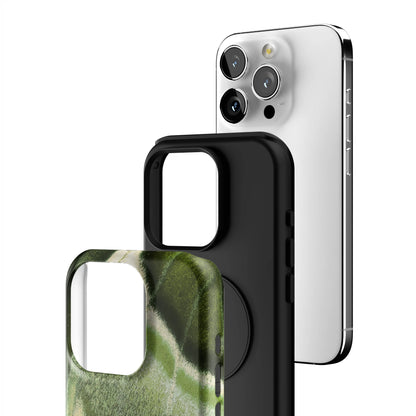 Green-Raya-iphone-case-iPhone 15 Pro-3