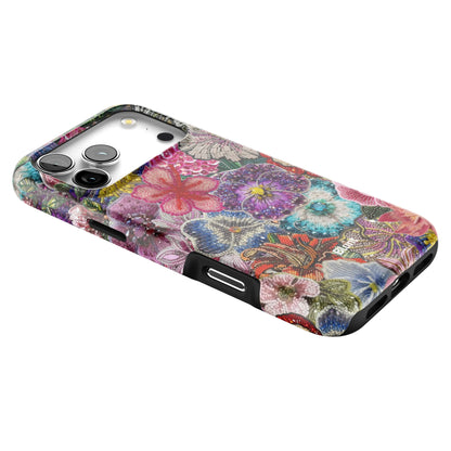 Secret Garden iPhone Case gallery - Iphone_17_Pro_Max_2