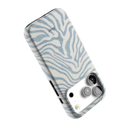 Skyla iPhone Case gallery - Iphone_17_Pro_5