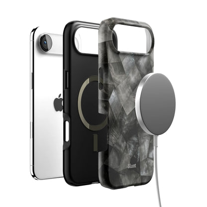 Smoke Quilt iPhone Case gallery - Iphone_17_Air_4