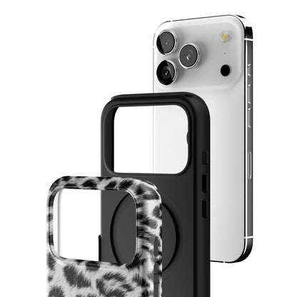 Snow Leopard iPhone Case gallery - Iphone_17_Pro_3