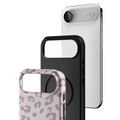 Soft Leopard iPhone Case gallery - Iphone_17_Air_3