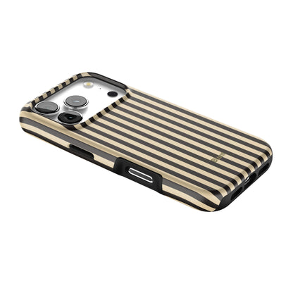 Sorelle iPhone Case gallery - Iphone_17_Pro_2