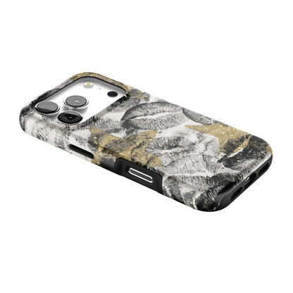 Star Kiss iPhone Case gallery - Iphone_17_Pro_2