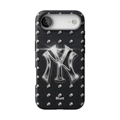 Studded Newyorker iPhone Case gallery - Iphone_17_Air_1