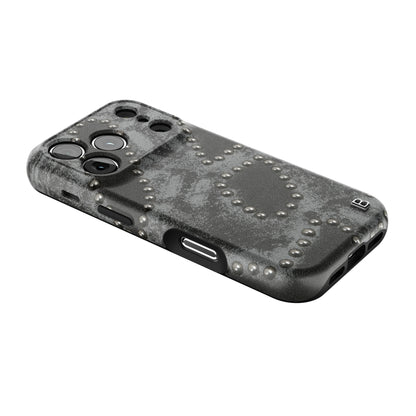studded-noir-statement-iphone-case-Iphone_18_Pro_2.jpg