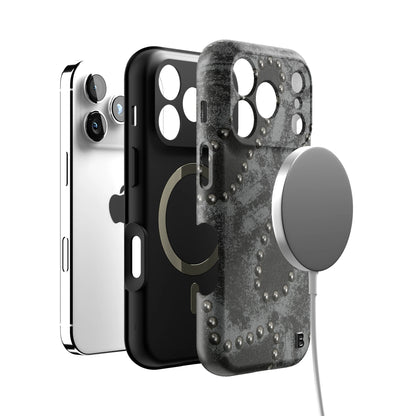 studded-noir-statement-iphone-case-Iphone_18_Pro_4.jpg