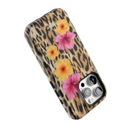 Summer Love iPhone Case gallery - Iphone_16_Pro_5