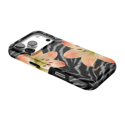 Tangerine Wild iPhone Case gallery - Iphone_17_Pro_2