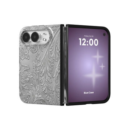 tooled-silver-iphone-case iPhone 18 Duo case, view 3