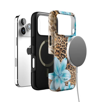 Turquoise Belle iPhone Case gallery - Iphone_17_Pro_4