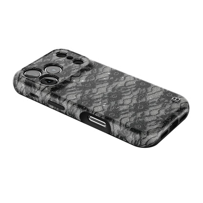 veil-statement-iphone-case-Iphone_18_Pro_2.jpg