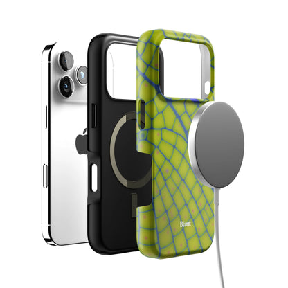 Venom Grid iPhone Case gallery - Iphone_17_Pro_4