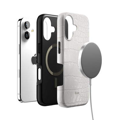White Plush iPhone Case gallery - Iphone_17_Iphone_4