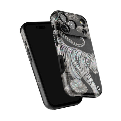 wild-holo-statement-iphone-case-Iphone_18_Pro_6.jpg