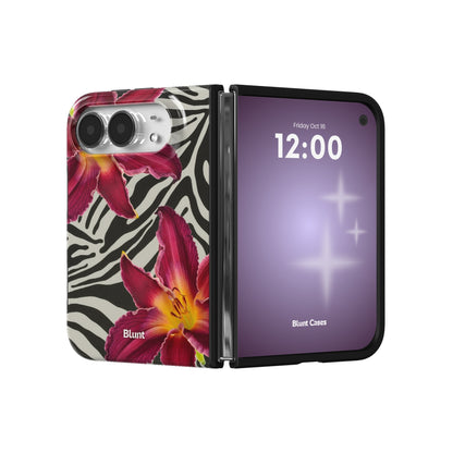 zebra-lily-iphone-case iPhone 18 Duo case, view 3