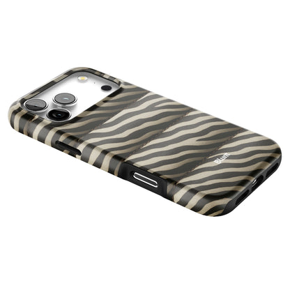 Zebra Puffer iPhone Case gallery - Iphone_17_Pro_Max_2