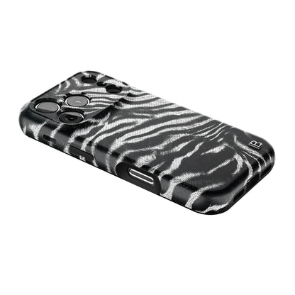 zorine-statement-iphone-case-Iphone_18_Pro_2.jpg