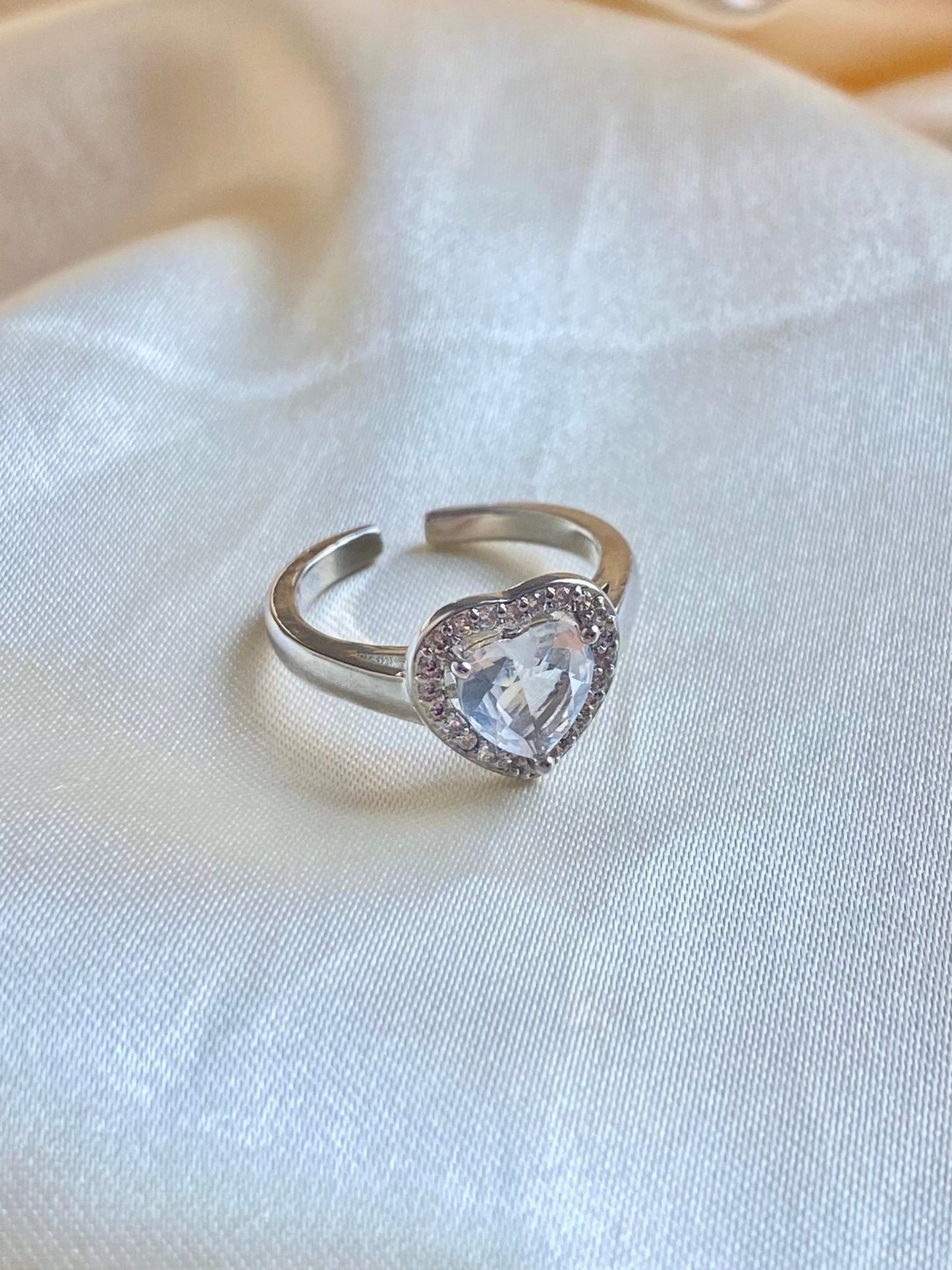 Diamond Heart Ring - blunt cases
