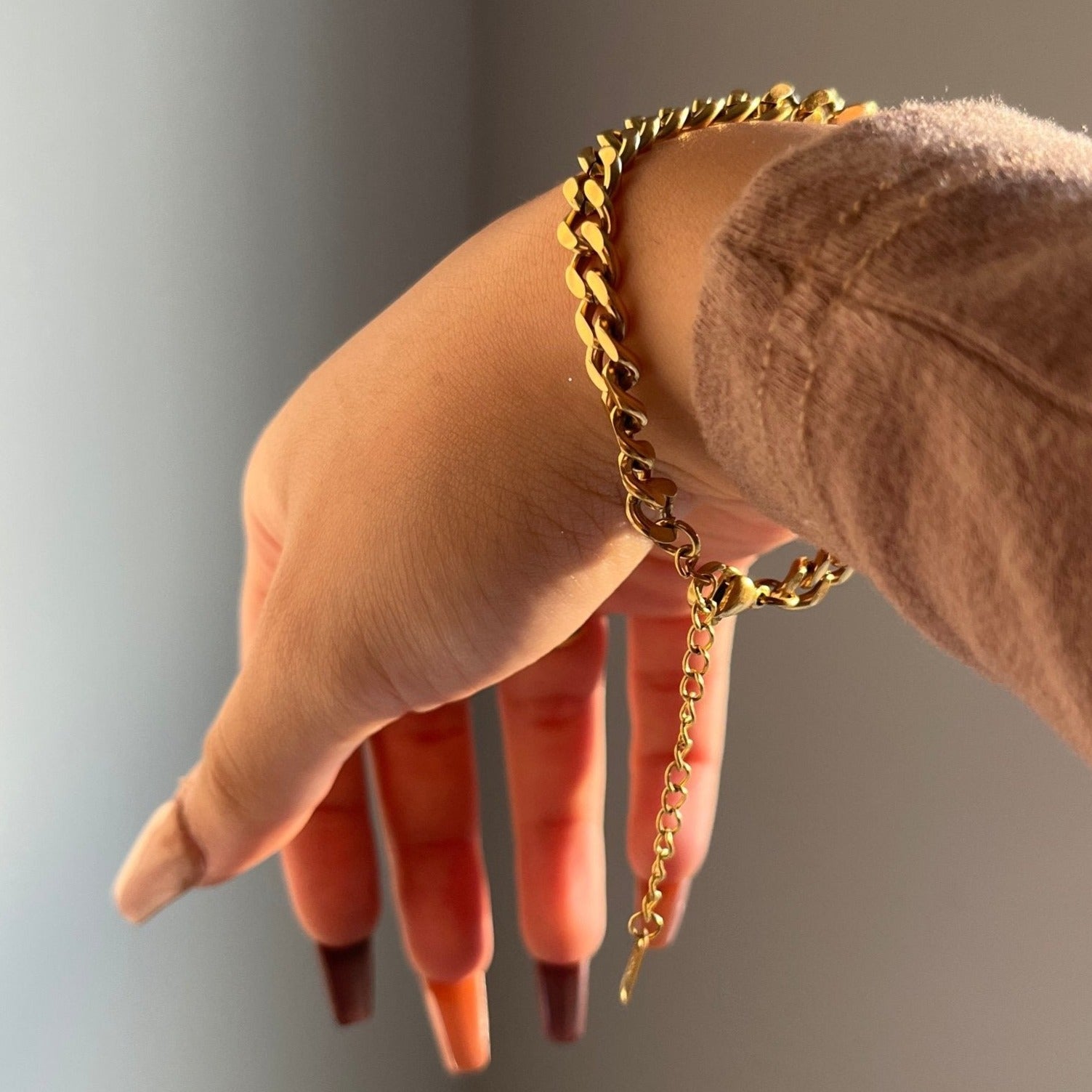 Gold Chain Bracelet - blunt cases